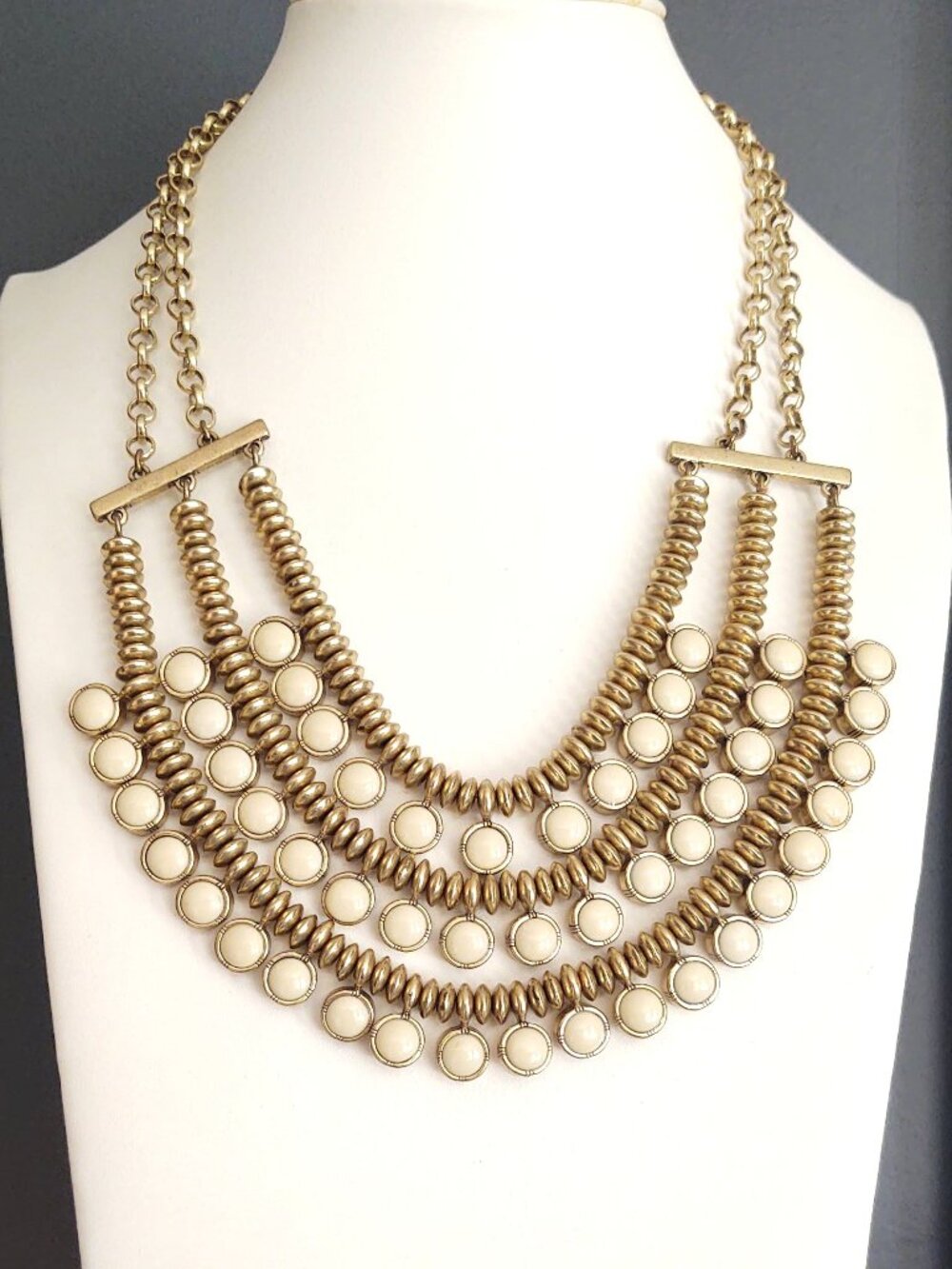 Reversible hammered gold and cream bead necklace